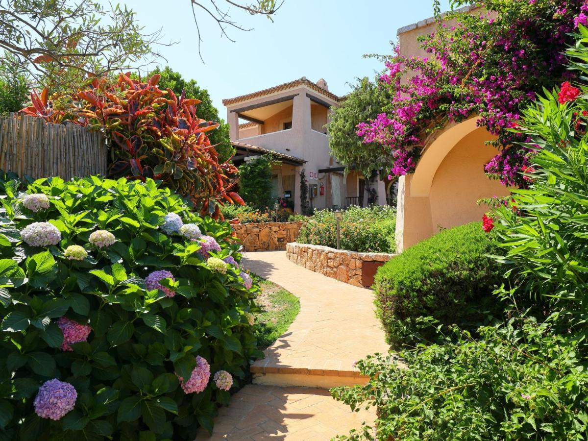 Holiday Home Erica 21 - Vista Village By Interhome Loiri Porto San Paolo Exterior foto